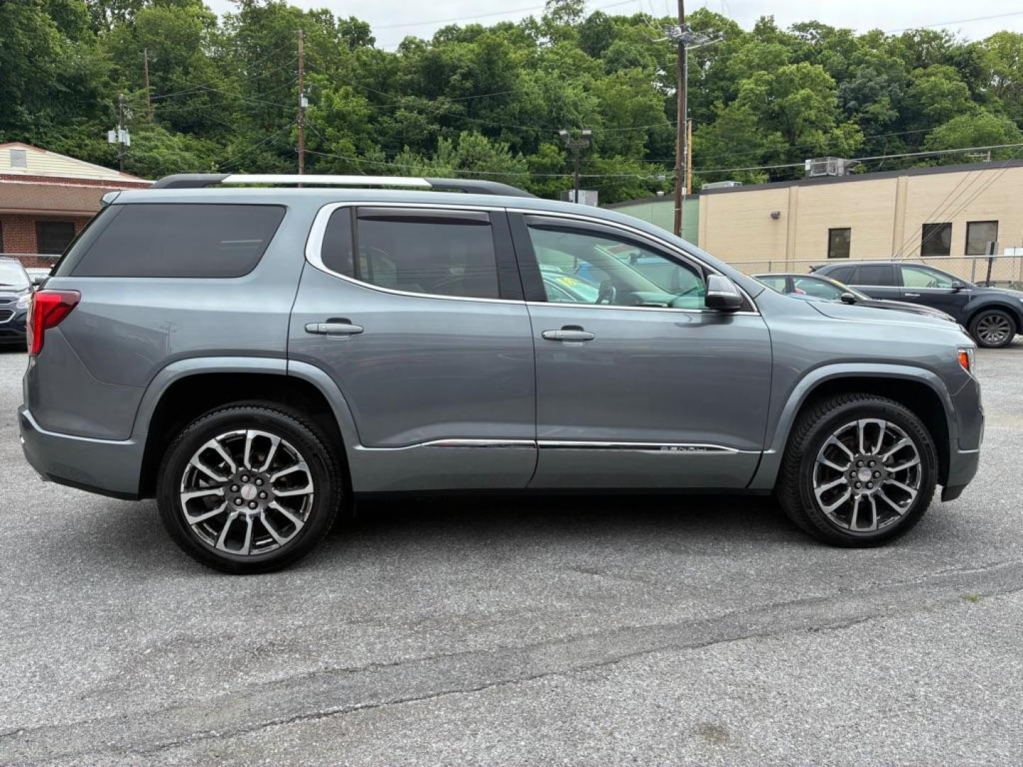 2020 GREY GMC ACADIA DENALI (1GKKNXLS1LZ) with an 3.6L engine, Automatic transmission, located at 117 North Cameron Street, Harrisburg, PA, 17101, (717) 963-8962, 40.267021, -76.875351 - WE FINANCE!!! MOST vehicles are available for financing. Good Credit/ Challenged Credit/ No Credit - ALL Trade-Ins Welcomed!!! APPLY ONLINE or CALL us TODAY Please call us to discuss your cash and/or financing options. Thanks for checking our inventory! We're here to help.- Photo#5