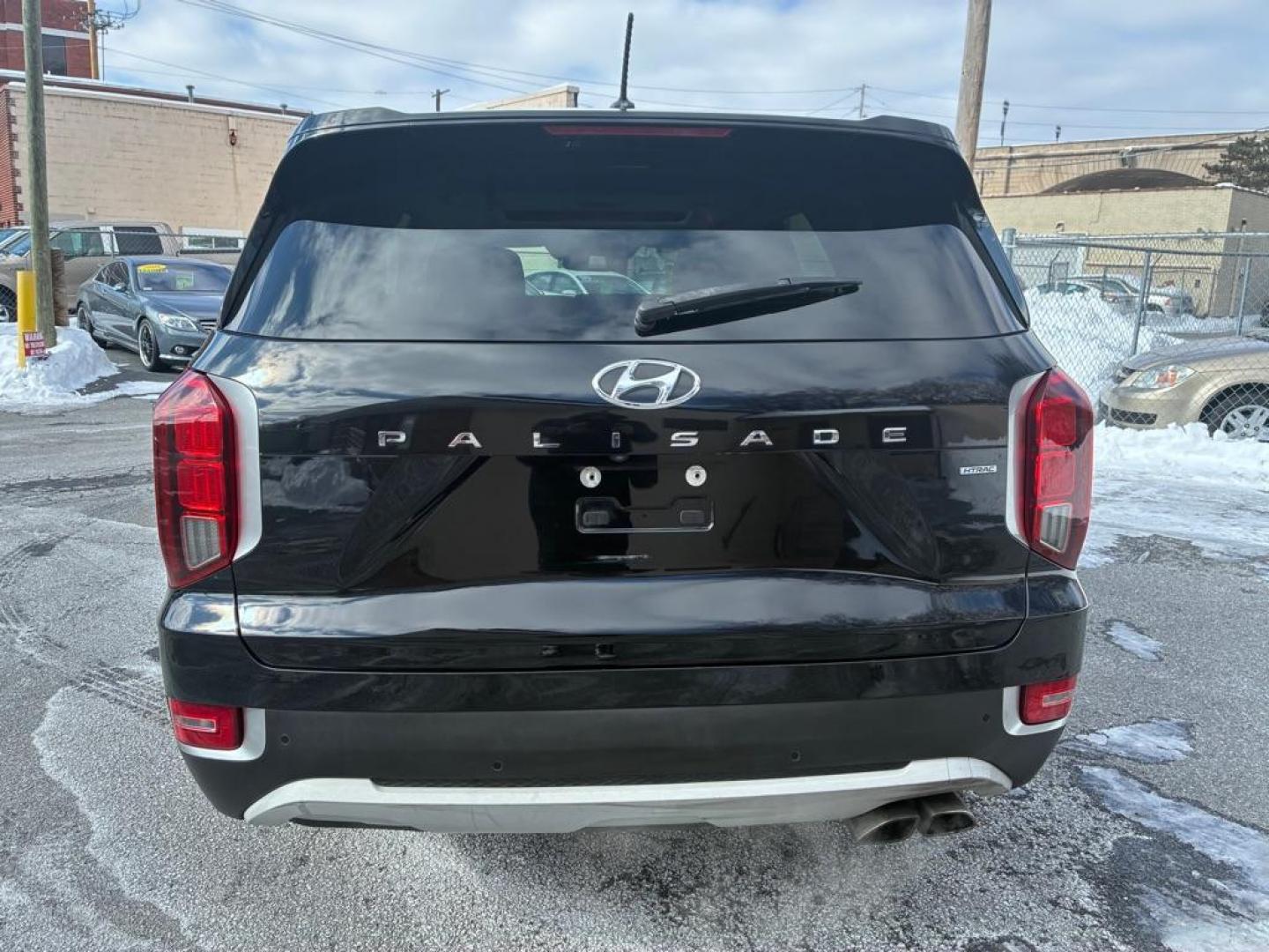 2020 BLACK HYUNDAI PALISADE SEL (KM8R4DHE2LU) with an 3.8L engine, Automatic transmission, located at 117 North Cameron Street, Harrisburg, PA, 17101, (717) 963-8962, 40.267021, -76.875351 - WE FINANCE!!! Good Credit/ Challenged Credit/ No Credit - ALL Trade-Ins Welcomed!!! APPLY ONLINE or CALL us TODAY ;) Please call us to discuss your cash and/or financing options. - Photo#3