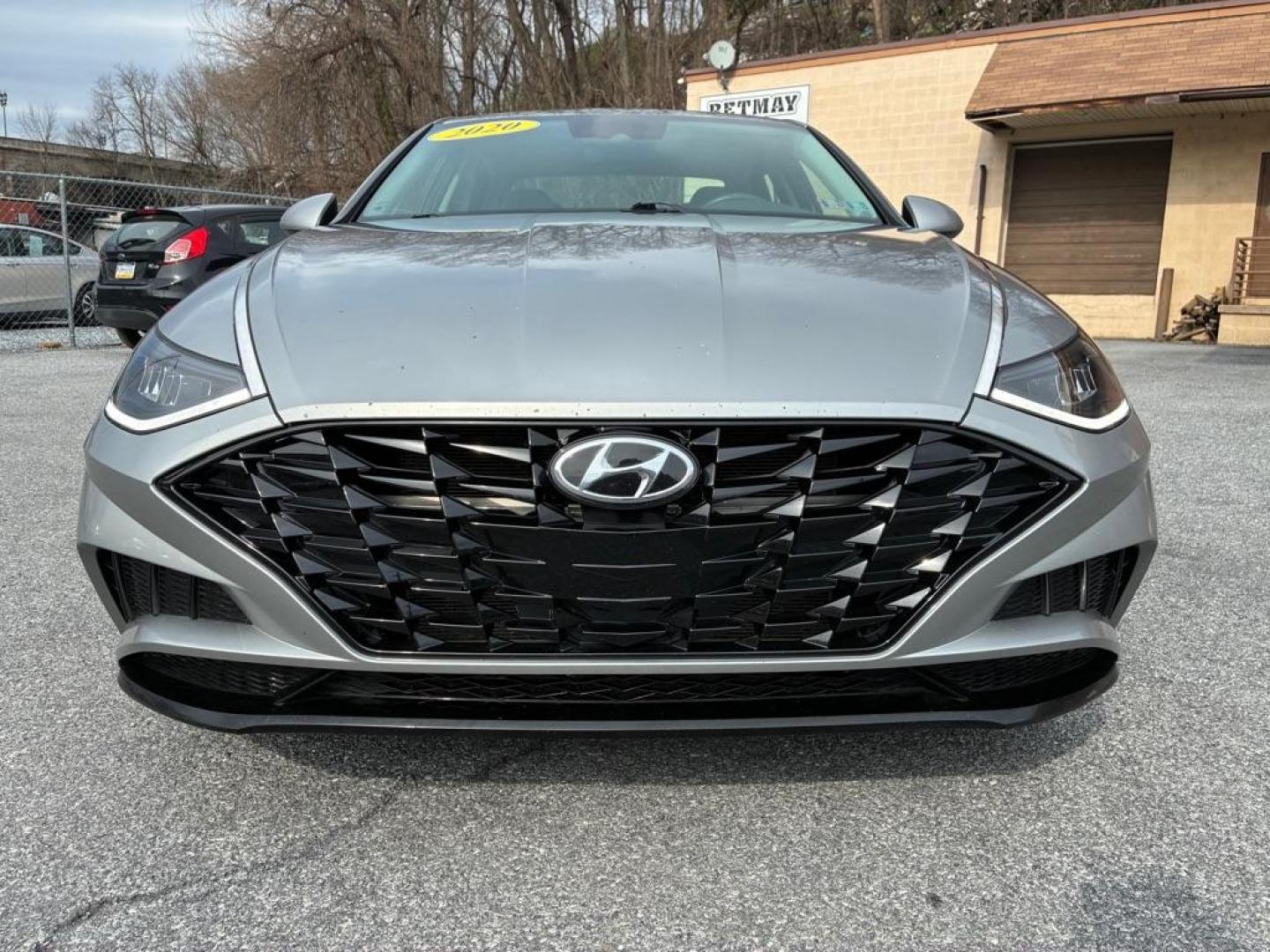 2020 SILVER HYUNDAI SONATA SEL (5NPEL4JA1LH) with an 2.5L engine, Automatic transmission, located at 117 North Cameron Street, Harrisburg, PA, 17101, (717) 963-8962, 40.267021, -76.875351 - Photo#7