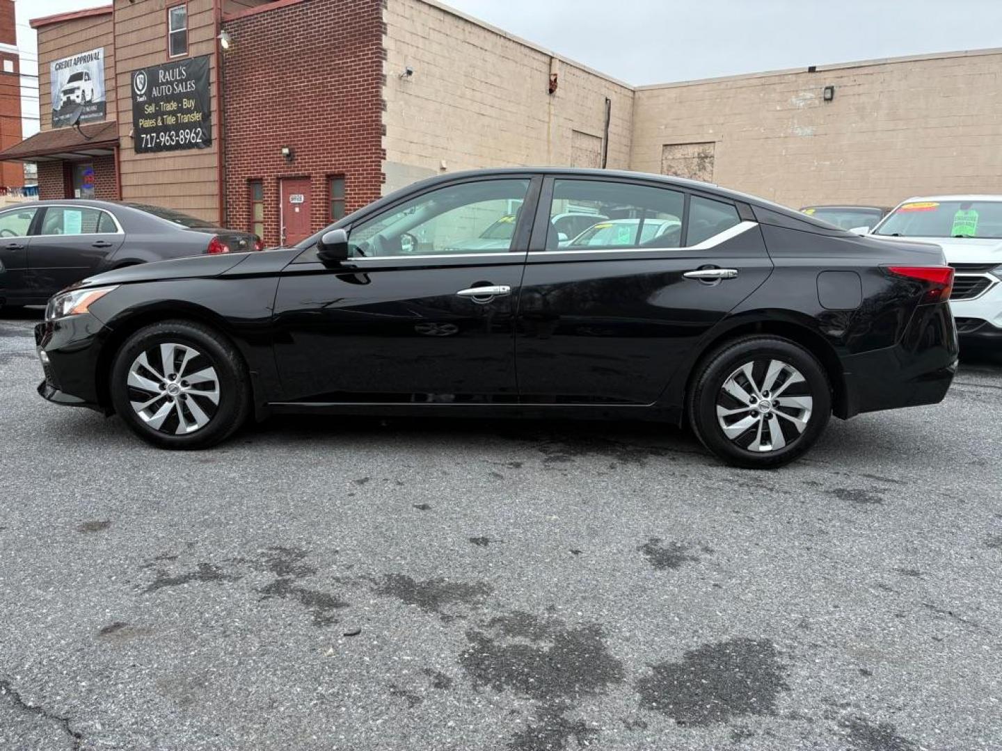 2020 BLACK NISSAN ALTIMA S (1N4BL4BW4LC) with an 2.5L engine, Continuously Variable transmission, located at 117 North Cameron Street, Harrisburg, PA, 17101, (717) 963-8962, 40.267021, -76.875351 - WE FINANCE!!! Good Credit/ Challenged Credit/ No Credit - ALL Trade-Ins Welcomed!!! APPLY ONLINE or CALL us TODAY ;) Please call us to discuss your cash and/or financing options. - Photo#1