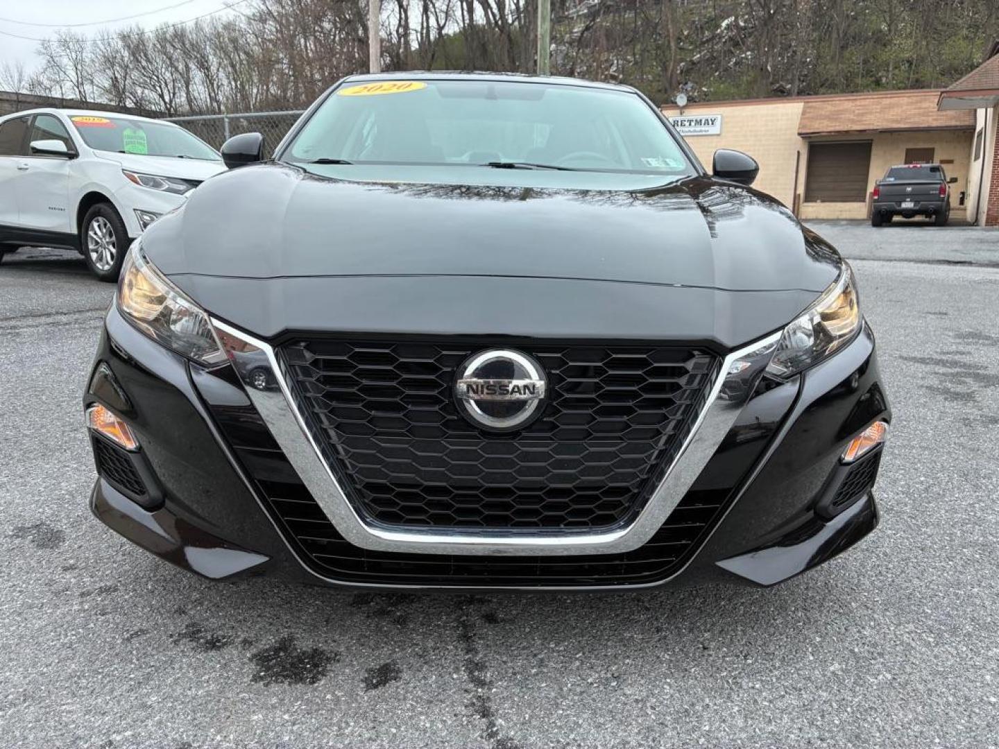 2020 BLACK NISSAN ALTIMA S (1N4BL4BW4LC) with an 2.5L engine, Continuously Variable transmission, located at 117 North Cameron Street, Harrisburg, PA, 17101, (717) 963-8962, 40.267021, -76.875351 - WE FINANCE!!! Good Credit/ Challenged Credit/ No Credit - ALL Trade-Ins Welcomed!!! APPLY ONLINE or CALL us TODAY ;) Please call us to discuss your cash and/or financing options. - Photo#7