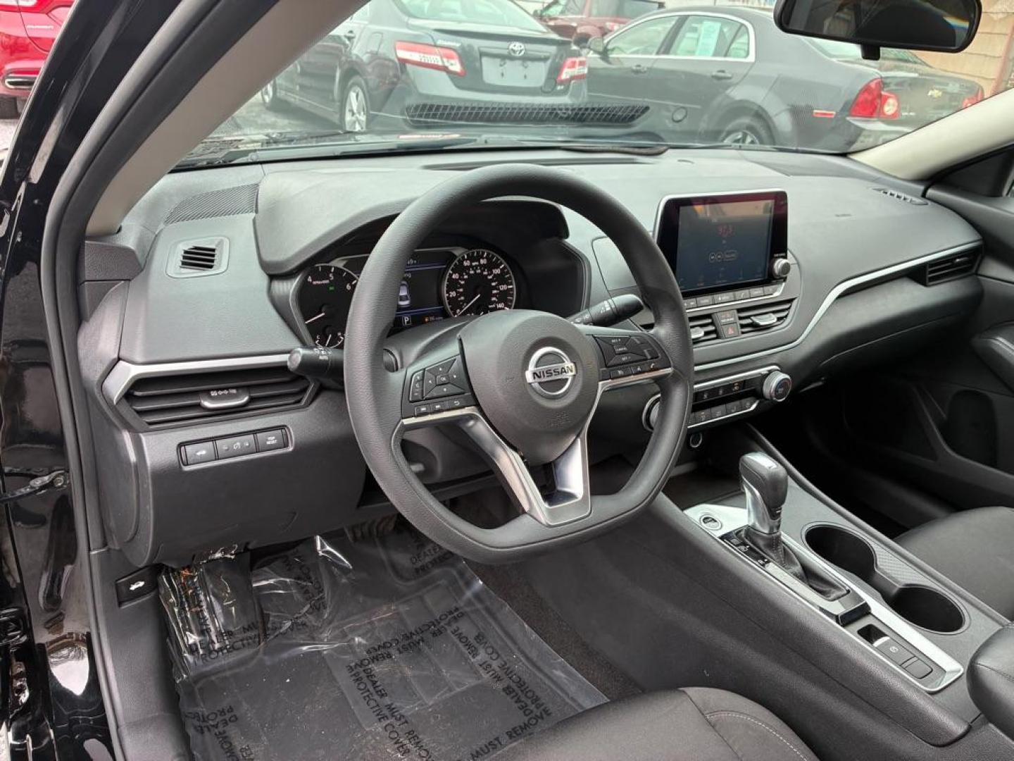 2020 BLACK NISSAN ALTIMA S (1N4BL4BW4LC) with an 2.5L engine, Continuously Variable transmission, located at 117 North Cameron Street, Harrisburg, PA, 17101, (717) 963-8962, 40.267021, -76.875351 - WE FINANCE!!! Good Credit/ Challenged Credit/ No Credit - ALL Trade-Ins Welcomed!!! APPLY ONLINE or CALL us TODAY ;) Please call us to discuss your cash and/or financing options. - Photo#14