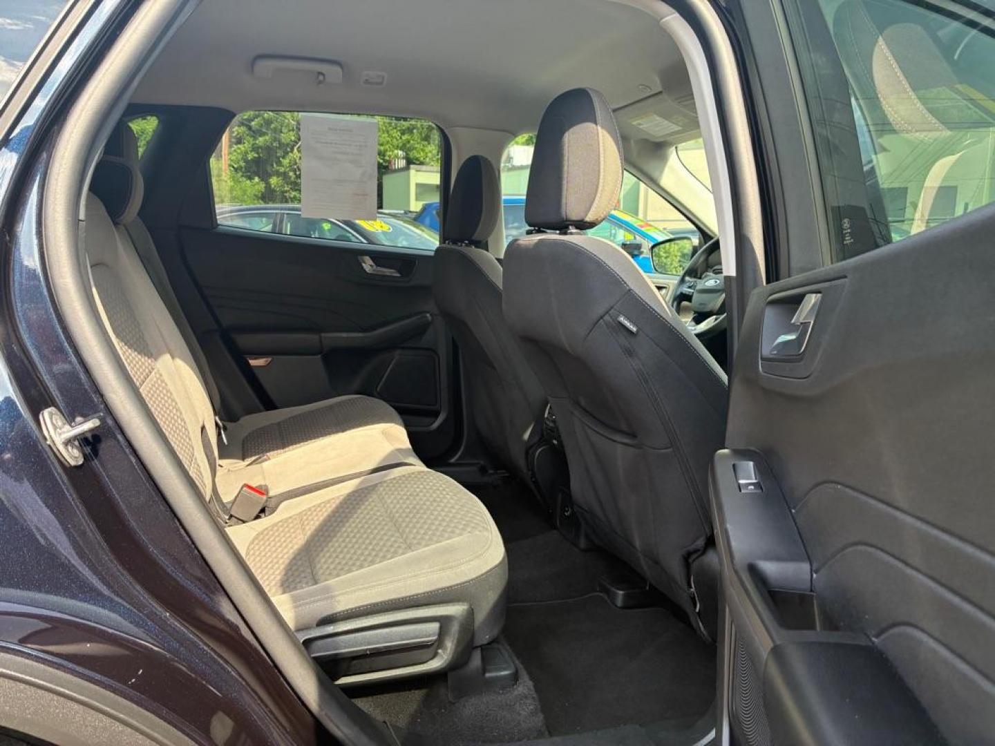 2021 BLUE FORD ESCAPE SE (1FMCU0BZ8MU) with an 2.5L engine, Continuously Variable transmission, located at 117 North Cameron Street, Harrisburg, PA, 17101, (717) 963-8962, 40.267021, -76.875351 - WE FINANCE!!! MOST vehicles are available for financing. Good Credit/ Challenged Credit/ No Credit - ALL Trade-Ins Welcomed!!! APPLY ONLINE or CALL us TODAY Please call us to discuss your cash and/or financing options. Thanks for checking our inventory! We're here to help. - Photo#9