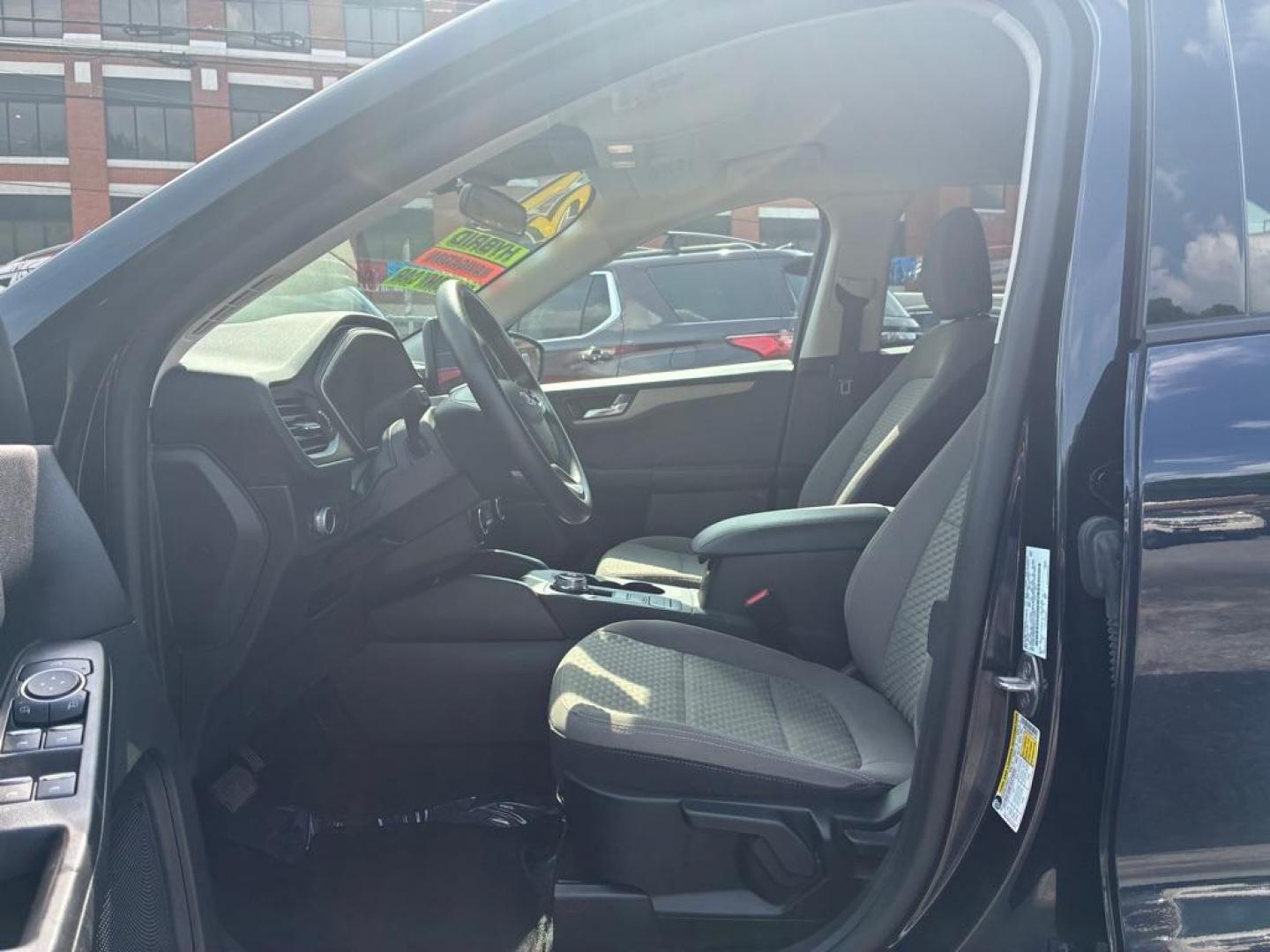 2021 BLUE FORD ESCAPE SE (1FMCU0BZ8MU) with an 2.5L engine, Continuously Variable transmission, located at 117 North Cameron Street, Harrisburg, PA, 17101, (717) 963-8962, 40.267021, -76.875351 - WE FINANCE!!! MOST vehicles are available for financing. Good Credit/ Challenged Credit/ No Credit - ALL Trade-Ins Welcomed!!! APPLY ONLINE or CALL us TODAY Please call us to discuss your cash and/or financing options. Thanks for checking our inventory! We're here to help. - Photo#13