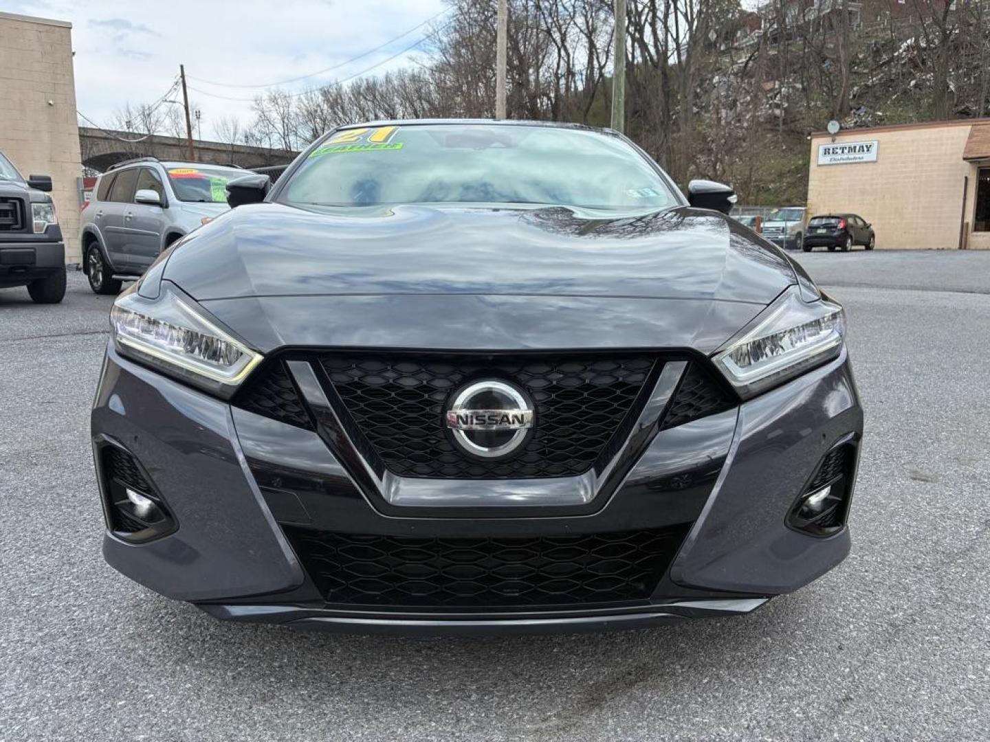 2021 GRAY NISSAN MAXIMA PLATINUM 40th ANNIV (1N4AA6FV5MC) with an 3.5L engine, Continuously Variable transmission, located at 117 North Cameron Street, Harrisburg, PA, 17101, (717) 963-8962, 40.267021, -76.875351 - WE FINANCE!!! Good Credit/ Challenged Credit/ No Credit - ALL Trade-Ins Welcomed!!! APPLY ONLINE or CALL us TODAY ;) Please call us to discuss your cash and/or financing options. - Photo#7