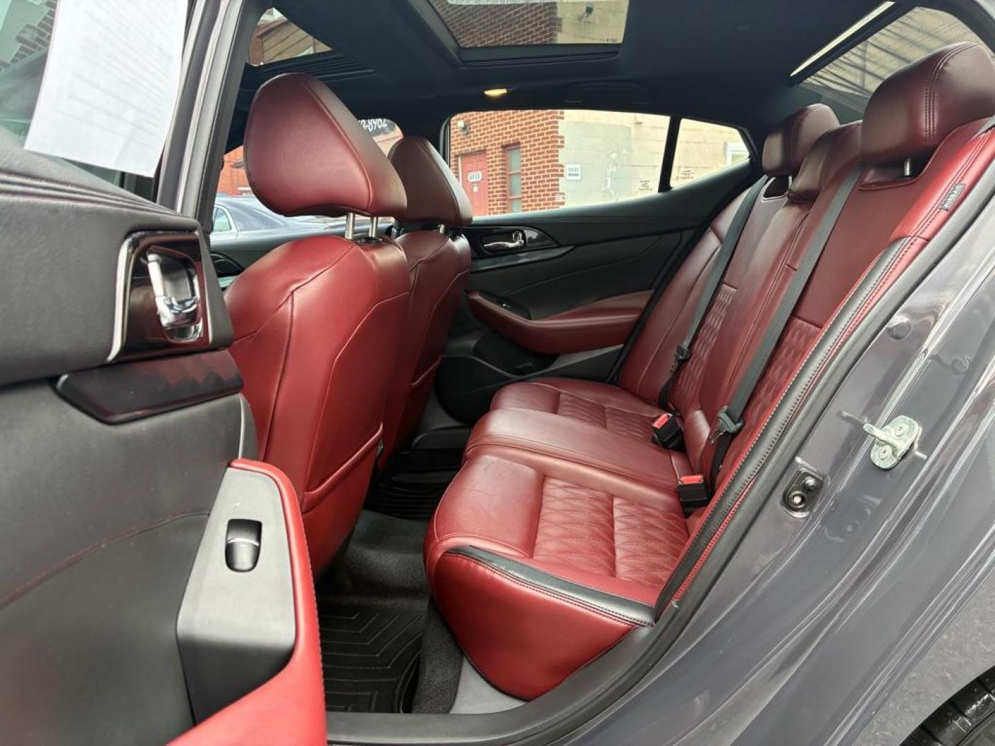 2021 GRAY NISSAN MAXIMA PLATINUM 40th ANNIV (1N4AA6FV5MC) with an 3.5L engine, Continuously Variable transmission, located at 117 North Cameron Street, Harrisburg, PA, 17101, (717) 963-8962, 40.267021, -76.875351 - WE FINANCE!!! Good Credit/ Challenged Credit/ No Credit - ALL Trade-Ins Welcomed!!! APPLY ONLINE or CALL us TODAY ;) Please call us to discuss your cash and/or financing options. - Photo#11