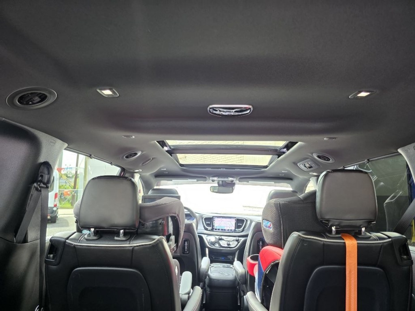 2022 BLACK CHRYSLER PACIFICA LIMITED (2C4RC1GG3NR) with an 3.6L engine, Automatic transmission, located at 117 North Cameron Street, Harrisburg, PA, 17101, (717) 963-8962, 40.267021, -76.875351 - WE FINANCE!!! MOST vehicles are available for financing. Good Credit/ Challenged Credit/ No Credit - ALL Trade-Ins Welcomed!!! APPLY ONLINE or CALL us TODAY Please call us to discuss your cash and/or financing options. Thanks for checking our inventory! We're here to help.- Photo#15