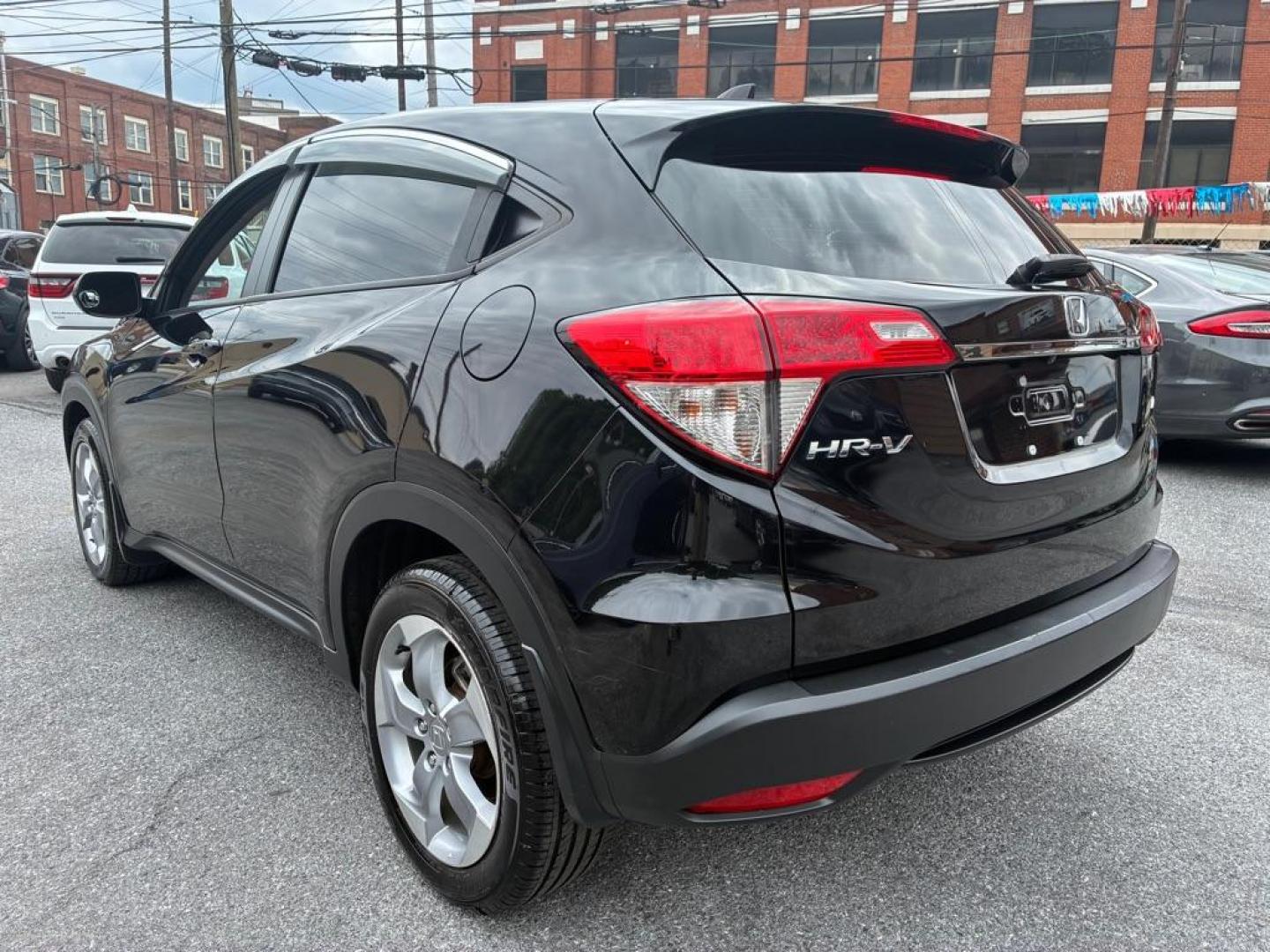 2022 BLACK HONDA HR-V LX (3CZRU6H30NM) with an 1.8L engine, Automatic transmission, located at 117 North Cameron Street, Harrisburg, PA, 17101, (717) 963-8962, 40.267021, -76.875351 - WE FINANCE!!! MOST vehicles are available for financing. Good Credit/ Challenged Credit/ No Credit - ALL Trade-Ins Welcomed!!! APPLY ONLINE or CALL us TODAY Please call us to discuss your cash and/or financing options. Thanks for checking our inventory! We're here to help. - Photo#2