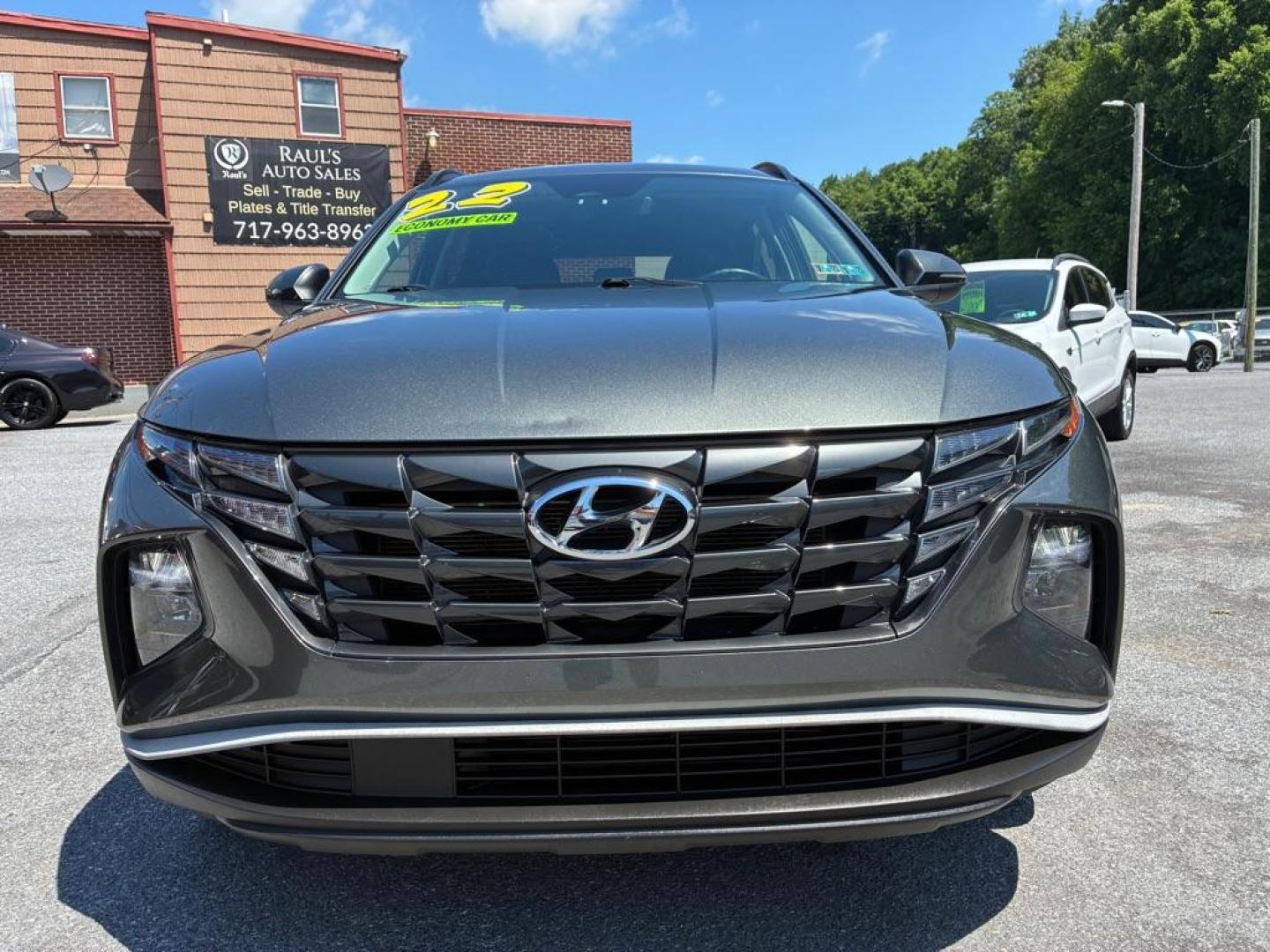2022 GREEN HYUNDAI TUCSON SEL (5NMJF3AE7NH) with an 2.5L engine, Automatic transmission, located at 117 North Cameron Street, Harrisburg, PA, 17101, (717) 963-8962, 40.267021, -76.875351 - WE FINANCE!!! MOST vehicles are available for financing. Good Credit/ Challenged Credit/ No Credit - ALL Trade-Ins Welcomed!!! APPLY ONLINE or CALL us TODAY Please call us to discuss your cash and/or financing options. Thanks for checking our inventory! We're here to help. - Photo#7