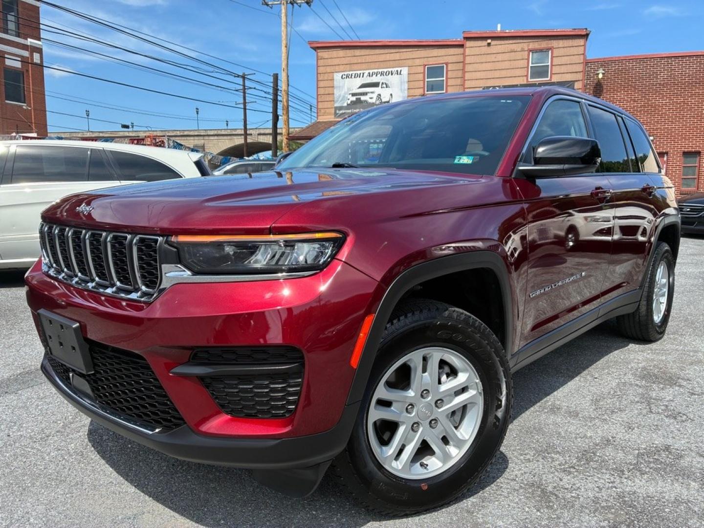 2023 RED JEEP GRAND CHEROKEE LAREDO (1C4RJHAG8PC) with an 3.6L engine, Automatic transmission, located at 131 N Cameron st, Harrisburg, PA, 17101, (717) 561-2926, 40.267086, -76.875374- Photo#0