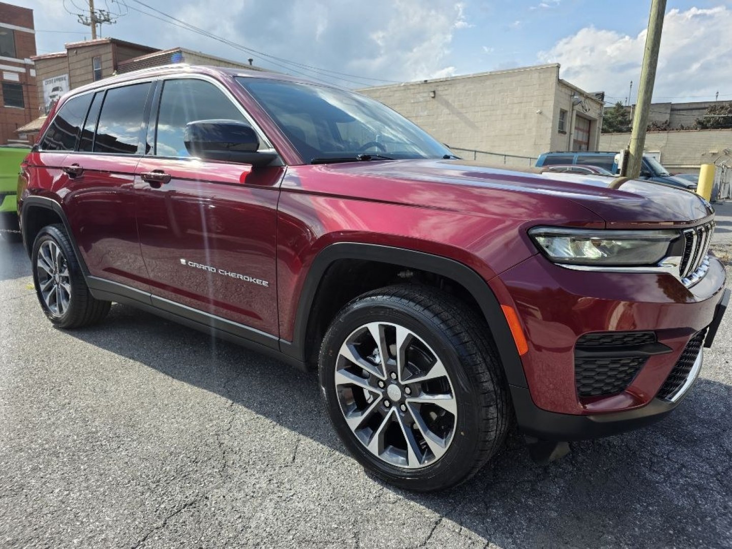 2023 RED JEEP GRAND CHEROKEE LAREDO (1C4RJHAG8PC) with an 3.6L engine, Automatic transmission, located at 117 North Cameron Street, Harrisburg, PA, 17101, (717) 963-8962, 40.267021, -76.875351 - Value Added Options - Installed Heated Front Seat Keyless Start Power Liftgate Smart Device Integration Seating Options Front Bucket Seats Rear Bench Seat Driver Adjustable Lumbar Heated Front Seat Pass-Through Rear Seat Power Driver Seat 5 Passenger Capacity Value Added Options - S- Photo#6
