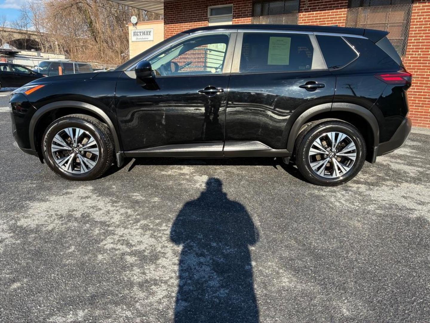 2023 BLACK NISSAN ROGUE SV (JN8BT3BA2PW) with an 1.5L engine, Continuously Variable transmission, located at 131 N Cameron st, Harrisburg, PA, 17101, (717) 561-2926, 40.267086, -76.875374 - WE FINANCE!!! Good Credit/ Challenged Credit/ No Credit - ALL Trade-Ins Welcomed!!! APPLY ONLINE or CALL us TODAY ;) Please call us to discuss your cash and/or financing options. - Photo#1
