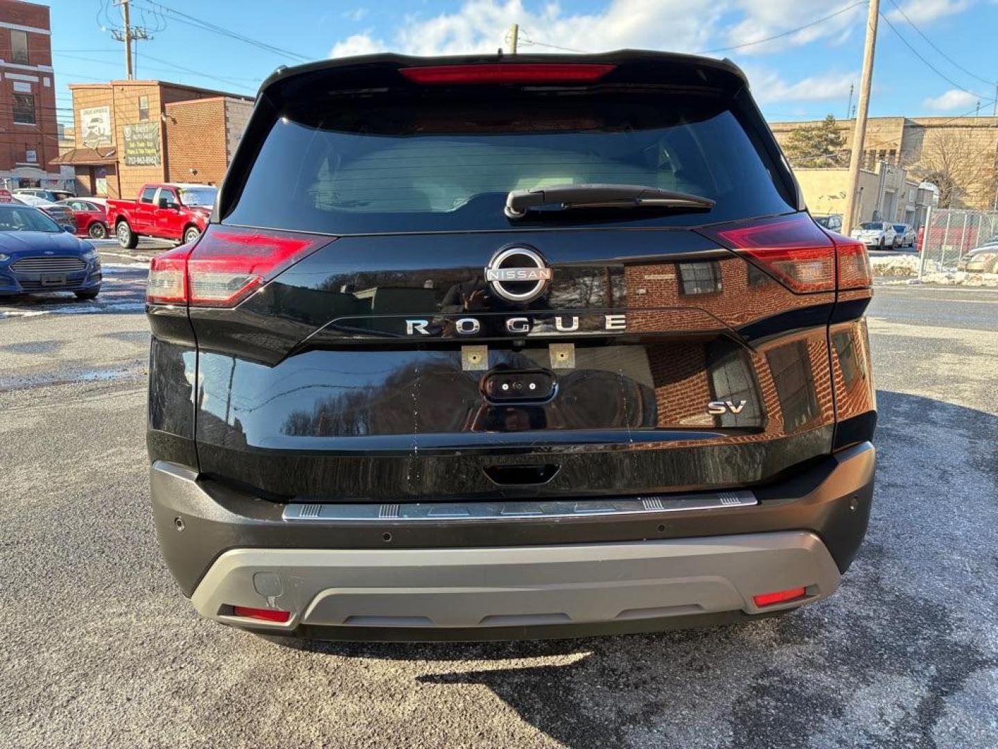 2023 BLACK NISSAN ROGUE SV (JN8BT3BA2PW) with an 1.5L engine, Continuously Variable transmission, located at 131 N Cameron st, Harrisburg, PA, 17101, (717) 561-2926, 40.267086, -76.875374 - WE FINANCE!!! Good Credit/ Challenged Credit/ No Credit - ALL Trade-Ins Welcomed!!! APPLY ONLINE or CALL us TODAY ;) Please call us to discuss your cash and/or financing options. - Photo#3
