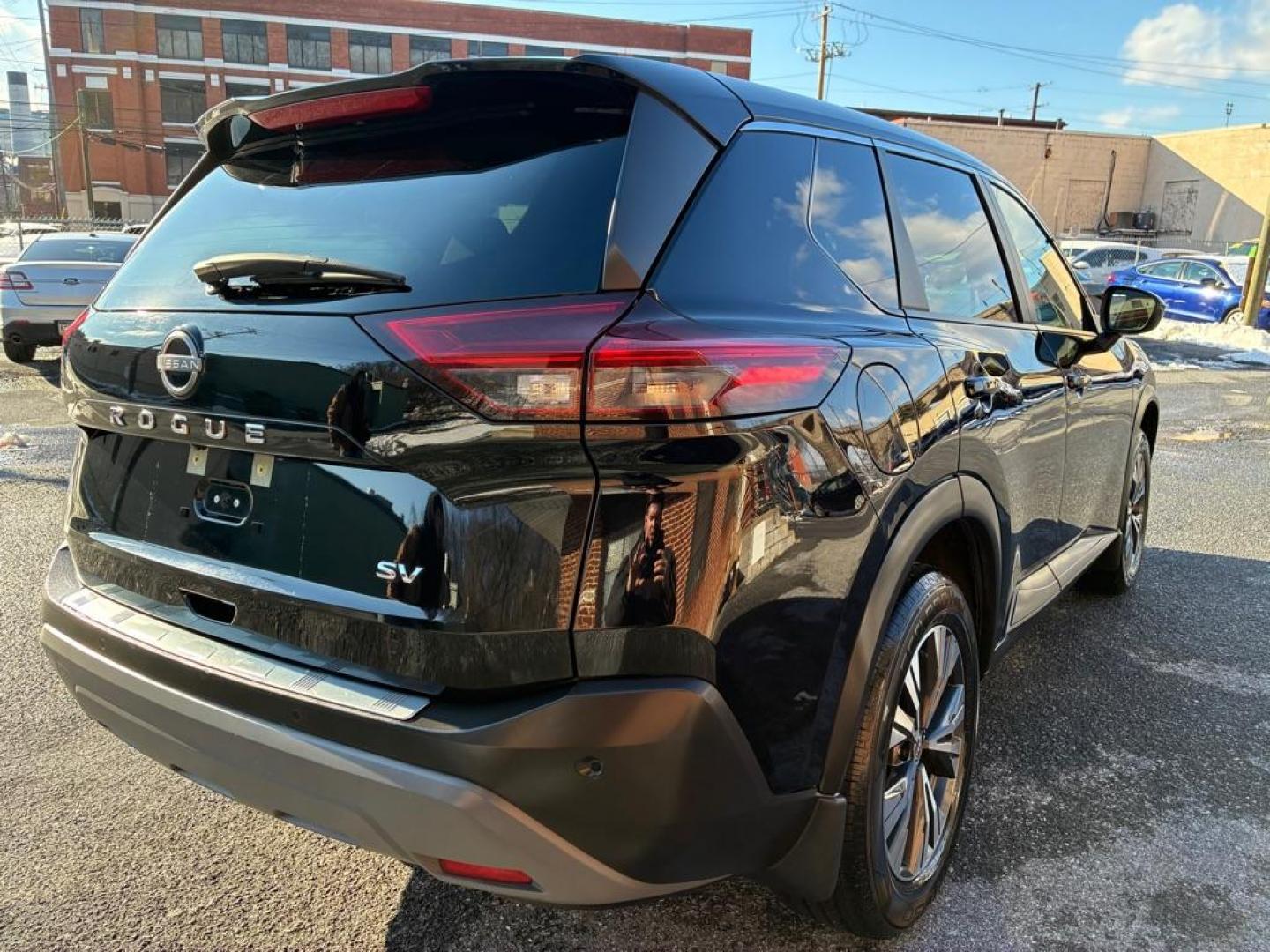 2023 BLACK NISSAN ROGUE SV (JN8BT3BA2PW) with an 1.5L engine, Continuously Variable transmission, located at 131 N Cameron st, Harrisburg, PA, 17101, (717) 561-2926, 40.267086, -76.875374 - WE FINANCE!!! Good Credit/ Challenged Credit/ No Credit - ALL Trade-Ins Welcomed!!! APPLY ONLINE or CALL us TODAY ;) Please call us to discuss your cash and/or financing options. - Photo#4