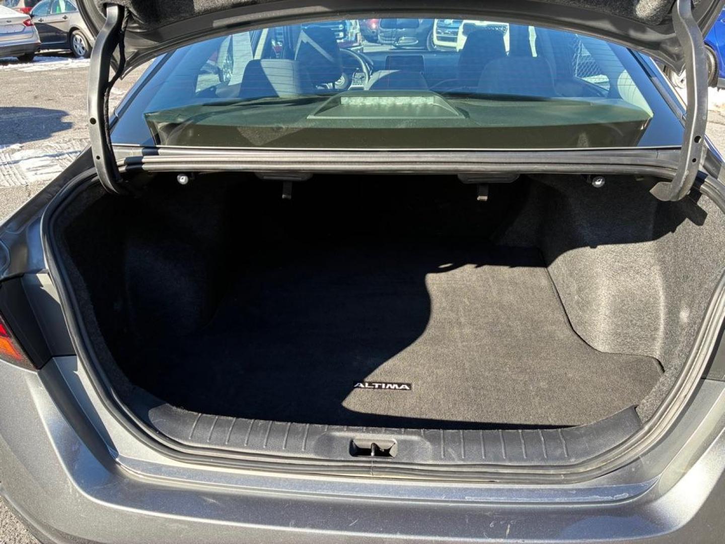 2024 GRAY NISSAN ALTIMA SV (1N4BL4DV3RN) with an 2.5L engine, Continuously Variable transmission, located at 131 N Cameron st, Harrisburg, PA, 17101, (717) 561-2926, 40.267086, -76.875374 - WE FINANCE!!! Good Credit/ Challenged Credit/ No Credit - ALL Trade-Ins Welcomed!!! APPLY ONLINE or CALL us TODAY ;) Please call us to discuss your cash and/or financing options. - Photo#11