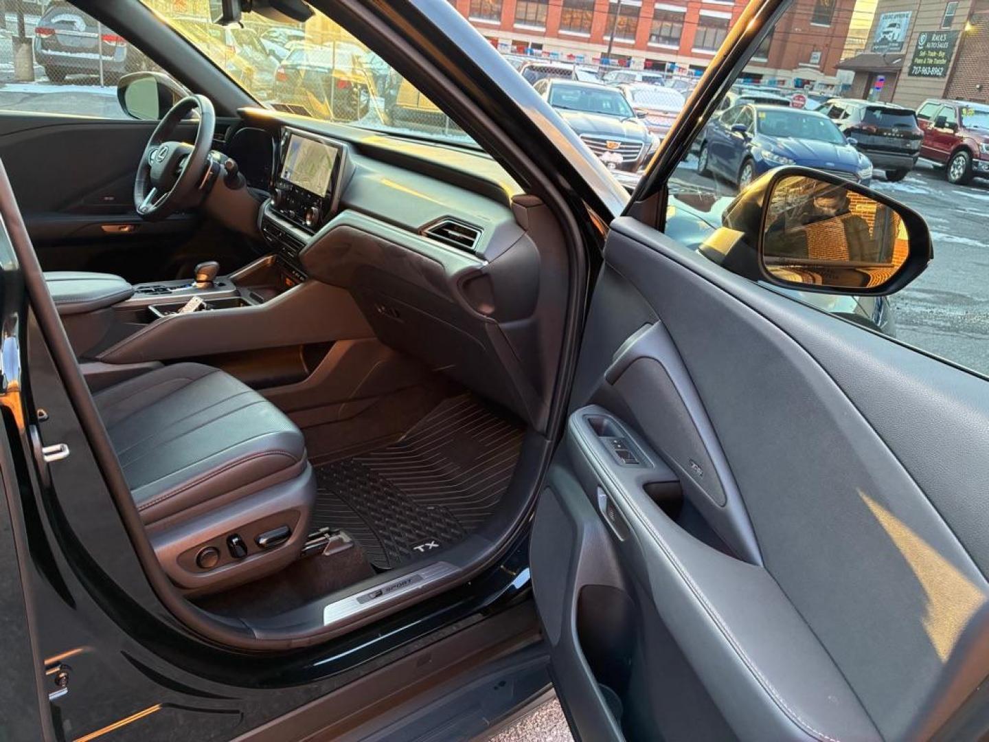 2025 BLACK LEXUS TX 500H F SPORT PREMIUM (5TDABAB67SS) with an 2.4L engine, Automatic transmission, located at 131 N Cameron st, Harrisburg, PA, 17101, (717) 561-2926, 40.267086, -76.875374 - WE FINANCE!!! Good Credit/ Challenged Credit/ No Credit - ALL Trade-Ins Welcomed!!! APPLY ONLINE or CALL us TODAY ;) Please call us to discuss your cash and/or financing options. - Photo#8