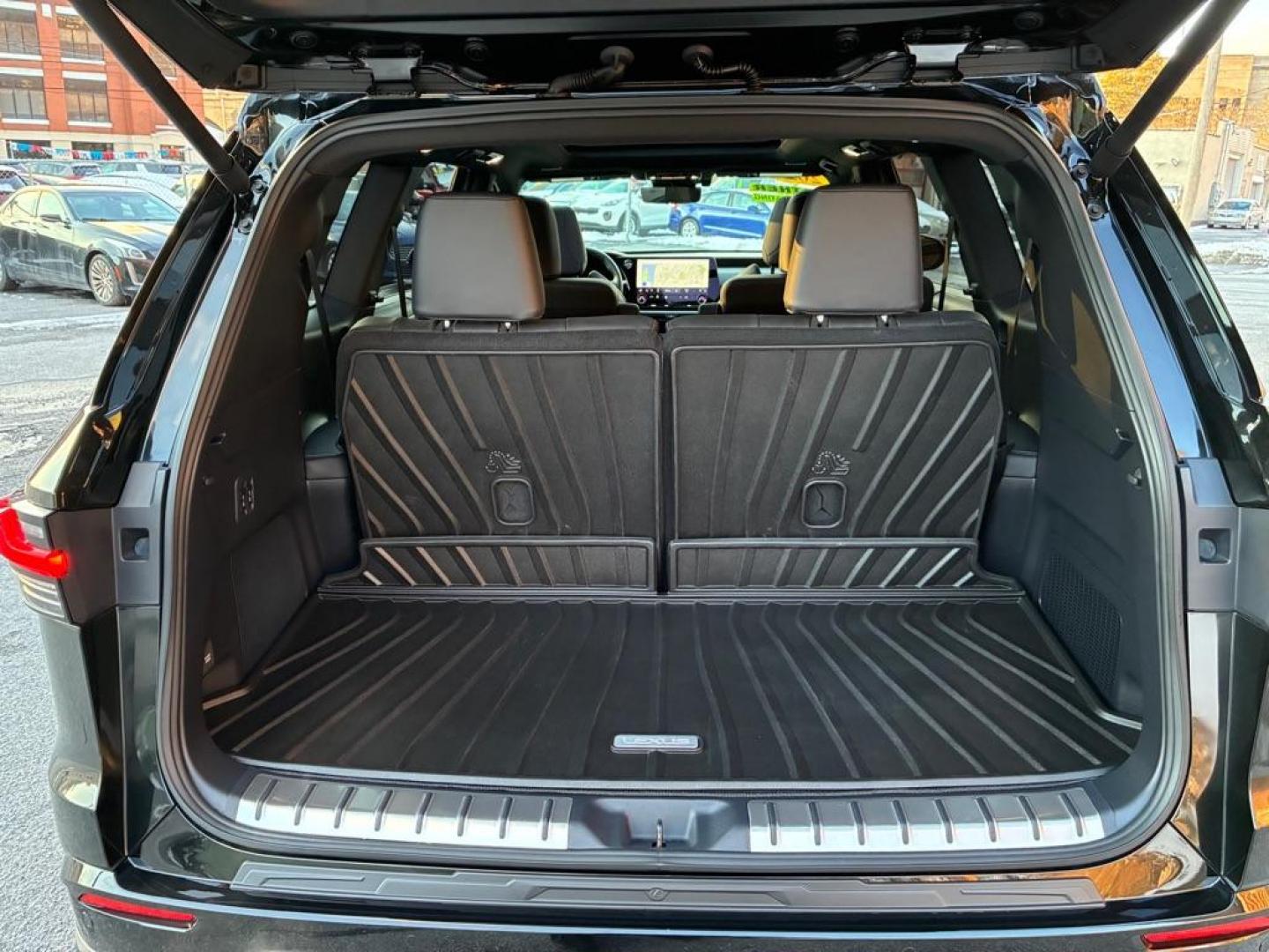 2025 BLACK LEXUS TX 500H F SPORT PREMIUM (5TDABAB67SS) with an 2.4L engine, Automatic transmission, located at 131 N Cameron st, Harrisburg, PA, 17101, (717) 561-2926, 40.267086, -76.875374 - WE FINANCE!!! Good Credit/ Challenged Credit/ No Credit - ALL Trade-Ins Welcomed!!! APPLY ONLINE or CALL us TODAY ;) Please call us to discuss your cash and/or financing options. - Photo#12