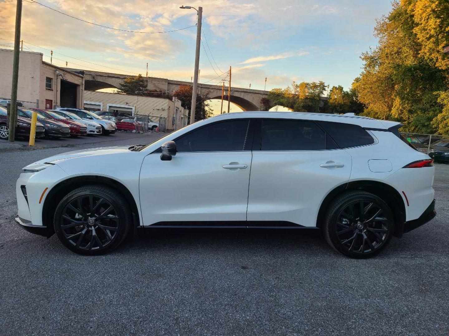 2025 WHITE TOYOTA CROWN SIGNIA XLE (JTDACAAJ6S3) with an 2.5L engine, Continuously Variable transmission, located at 7981 Paxton Street, Harrisburg, PA, 17111, (717) 561-2926, 40.261490, -76.749229 - WE FINANCE!!! Good Credit/ Bad Credit/ No Credit - ALL Trade-Ins Welcomed!!! ***Guaranteed Credit Approval*** APPLY ONLINE or CALL us TODAY ;) Please call us to discuss your cash and financing options. - Photo#1