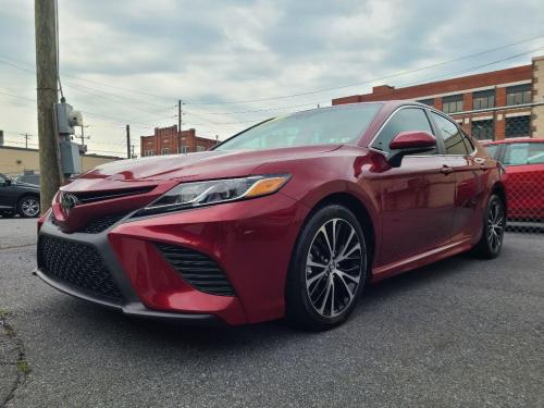 2018 TOYOTA CAMRY 4DR